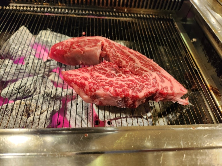 [논현동 한우 맛집] 세종한우2호점 - 줄서서 먹는 강남최고 가성비 투뿔 한우 정육식당. 마장동 필요없다. 발렛주차 가능. 관련 이미지 20