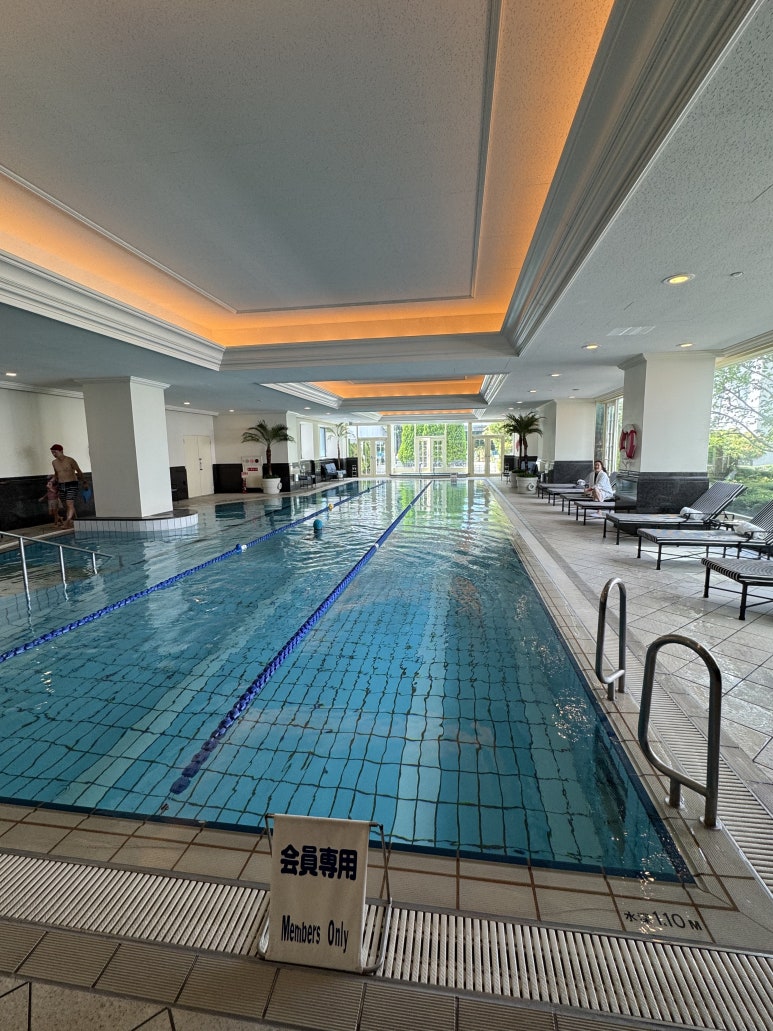 더 리츠칼튼 오사카 1편 - 품격있는 호텔의 진수. 메리어트 룸업그레이드. 수영장과 조식 후기. 관련 이미지 3