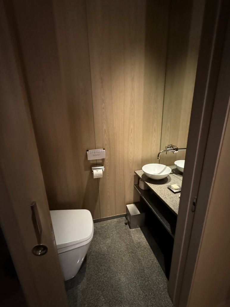 파크하얏트 부산 - 파크 이그제큐티브 마리나 스위트 & 스탠다드 룸 비교! 광안대교뷰, 조식, 수영장, 월드오브하얏트, GOH, 부산 5성호텔 비교&추천. 관련 이미지 8