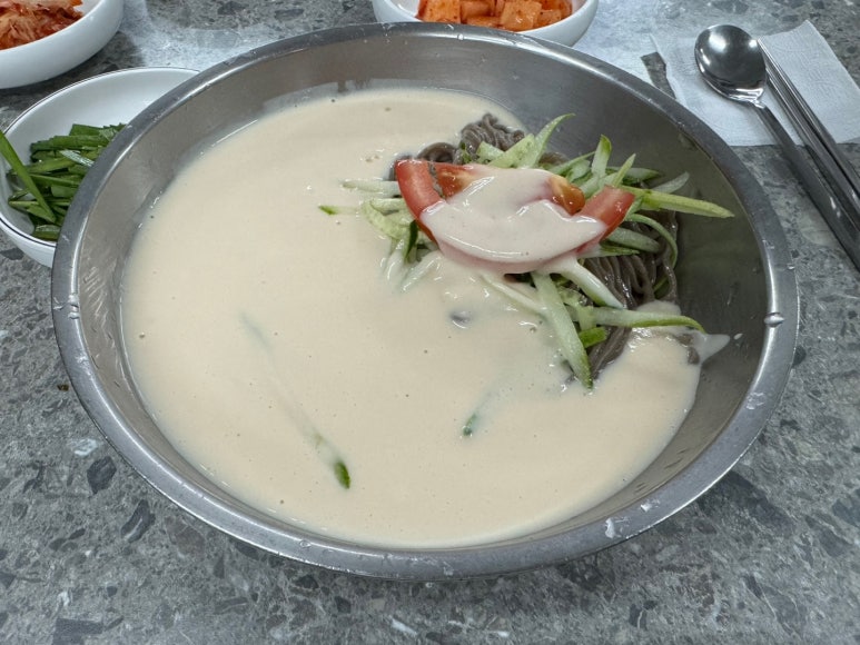 [선릉역 맛집] 맛자랑 - 서울 3대 콩국수 맛집. 맛있는녀석들 출연한 백반 맛집. 맛, 위치, 주차, 영업시간 모두 완벽하다.. 관련 이미지 7
