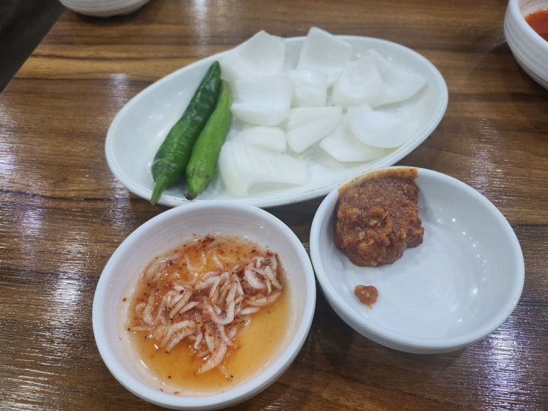 [보라매역 순대국밥] 서일순대국 - 순대국은 맛있었으나 분위기가 꽝. 관련 이미지 9
