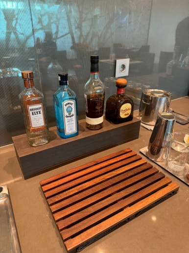 Korean Air First Class vs. Prestige Class – KE907 and KE908 Incheon–London B777-300ER Booking, Seat Recommendations, First Lounge, and SkyTeam Mileage Flight Review image 23