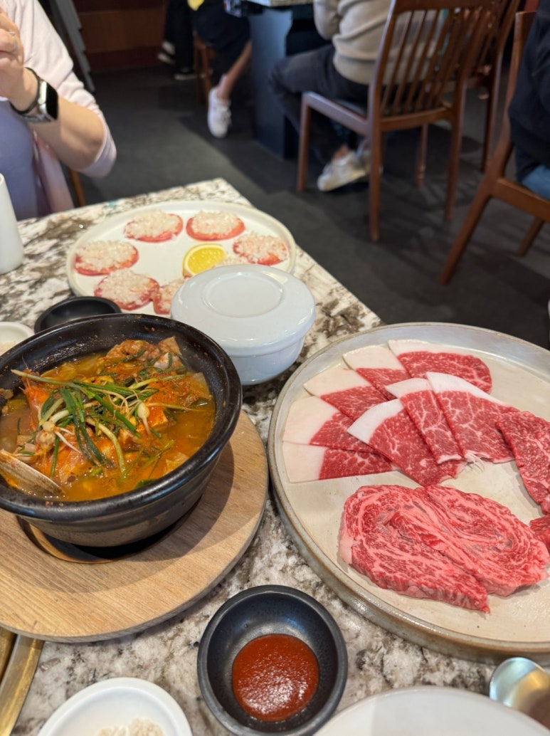 [2024 다인힐 위크] 로스옥 - 50% 할인. 오픈 시간에 갑시다. 한남동 맛집 가족모임할만한곳. 주차정보/발렛가능. 관련 이미지 13