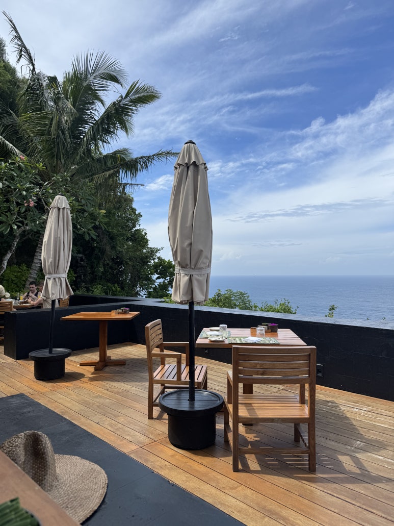 불가리 발리 2편 - 베이비시터가 있는 발리 풀빌라. 야외수영장, 조식, 레스토랑 후기. 관련 이미지 11