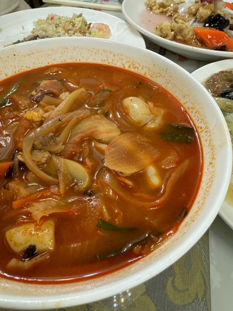 [부산여행 맛집] 동화반점 - 블루리본서베이 부산 3대 중국음식 맛집. 난자완스, 탕수육, 짜장면 모두 다 맛있는 60년 전통의 중식당. 관련 이미지 23