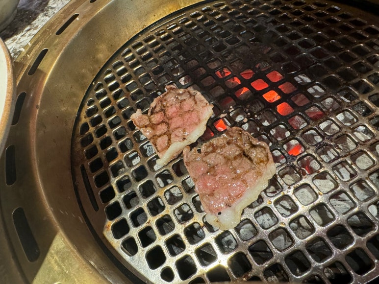 [2024 다인힐 위크] 로스옥 - 50% 할인. 오픈 시간에 갑시다. 한남동 맛집 가족모임할만한곳. 주차정보/발렛가능. 관련 이미지 26