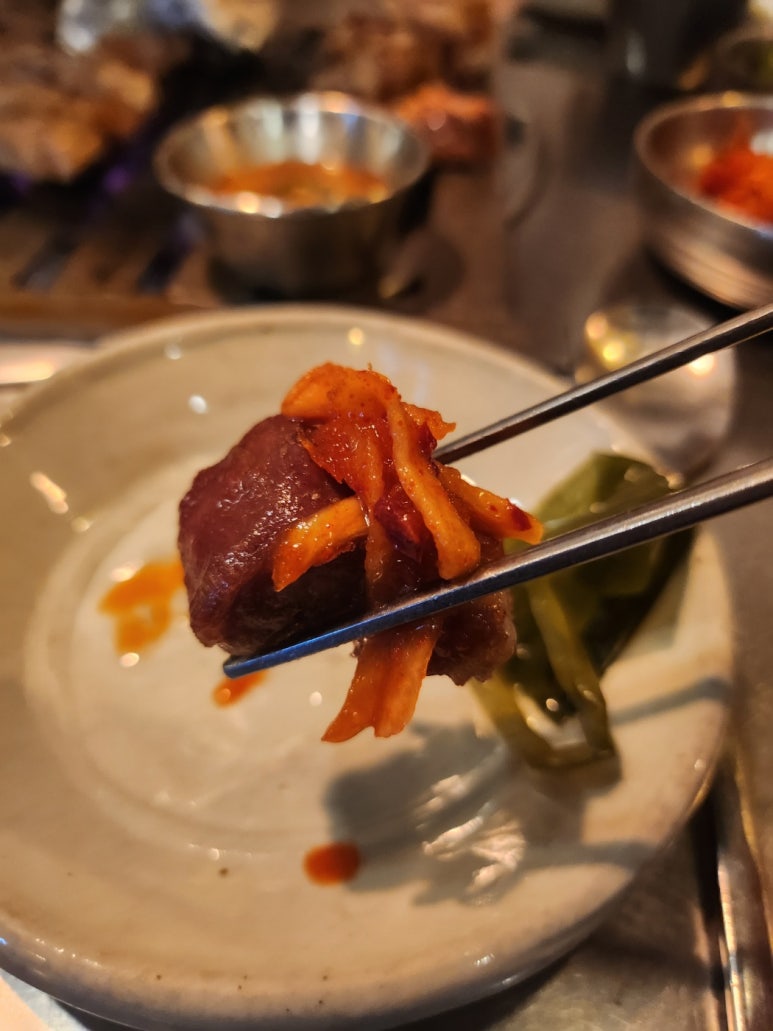 [충정로 삼겹살] 두툼 - 맛있는 녀석들 숙성삼겹살 맛집. 금돼지식당과 비교해보자. 주차꿀팁. 관련 이미지 24