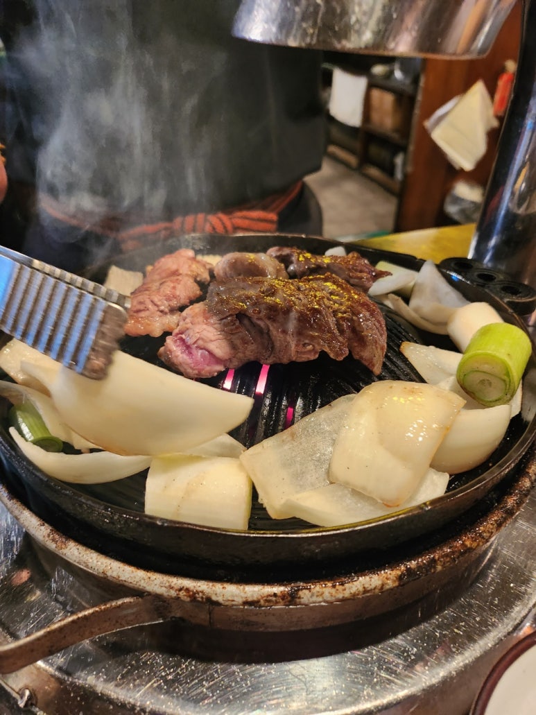[홍대 양고기] 이치류 본점 - 7년 연속 미슐랭 양고기 맛집. 연예인 맛집. 1티어 양고기집. 관련 이미지 15
