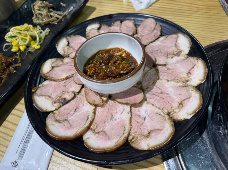 [한남동 맛집] 장지녕 간장게장 한남동 본점 - 서울 3대 맛있는녀석들 간장게장 본좌 맛집. 모임하기 좋은 룸있는 식당. 주차 가능. 관련 이미지 27
