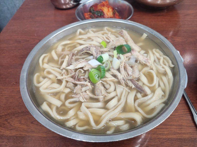 [청량리 맛집] 혜성칼국수 - 50년 넘는 유튜버 쯔양 칼국수 맛집! 닭칼국수와 멸치칼국수. 관련 이미지 11