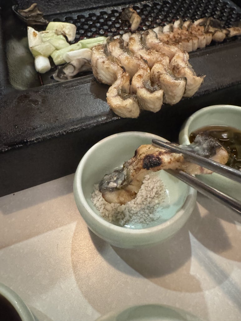 [논현동 맛집] 영동장어 - 성시경 먹을텐데 추천 맛집. 주류 라인업, 룸 아이 동반 가능, 슈퍼카 발렛가능!.. 관련 이미지 36