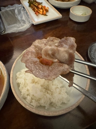[이태원 맛집] 찰만생대패 - 서울 생대패삼겹살 맛집. 미나리 세트 후기. 냉삼보다 훨씬 맛있음! 관련 이미지 18