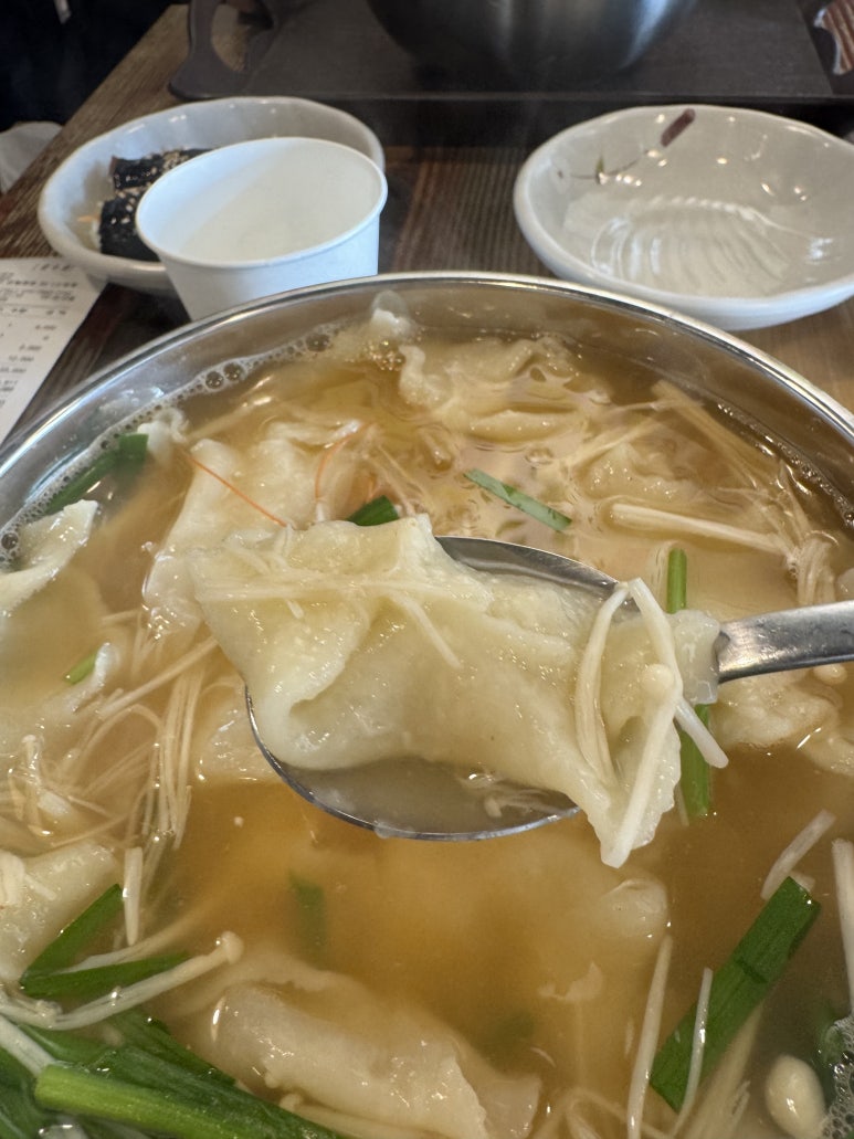 [목동 맛집] 목동백년국수 - 수제비, 알고니칼국수, 꼬마김밥 블루리본서베이 맛집 후기. 관련 이미지 13