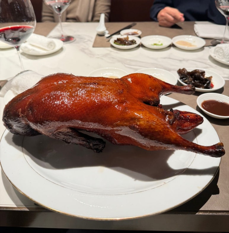 [조선팰리스 맛집] 더그레이트 홍연 - 최고의 북경오리 맛집. 유유안, 쥬에와 비교! 역삼역 가족모임 장소추천. 클럽조선 멤버십 활용하기. 관련 이미지 13