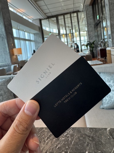 [시그니엘 서울 더라운지] - 잠실 브런치 맛집. 시그니엘 클럽 10% 할인. 발렛 신용카드. 롯데호텔 서울 비교. 롯데호텔멤버십 트레비 클럽. 관련 이미지 34