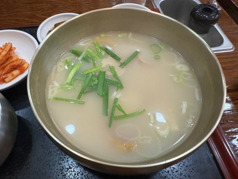 [공덕역 맛집] 진시황북어국 - 서울3대 북어국맛집?! 공덕역 혼밥 맛집으로 강추! 주차 2시간 가능. 관련 이미지 11