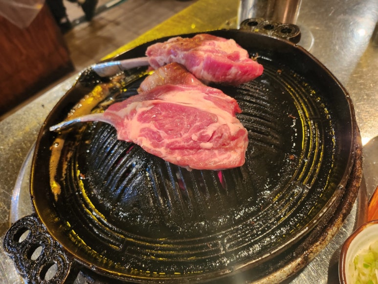 [홍대 양고기] 이치류 본점 - 7년 연속 미슐랭 양고기 맛집. 연예인 맛집. 1티어 양고기집. 관련 이미지 24