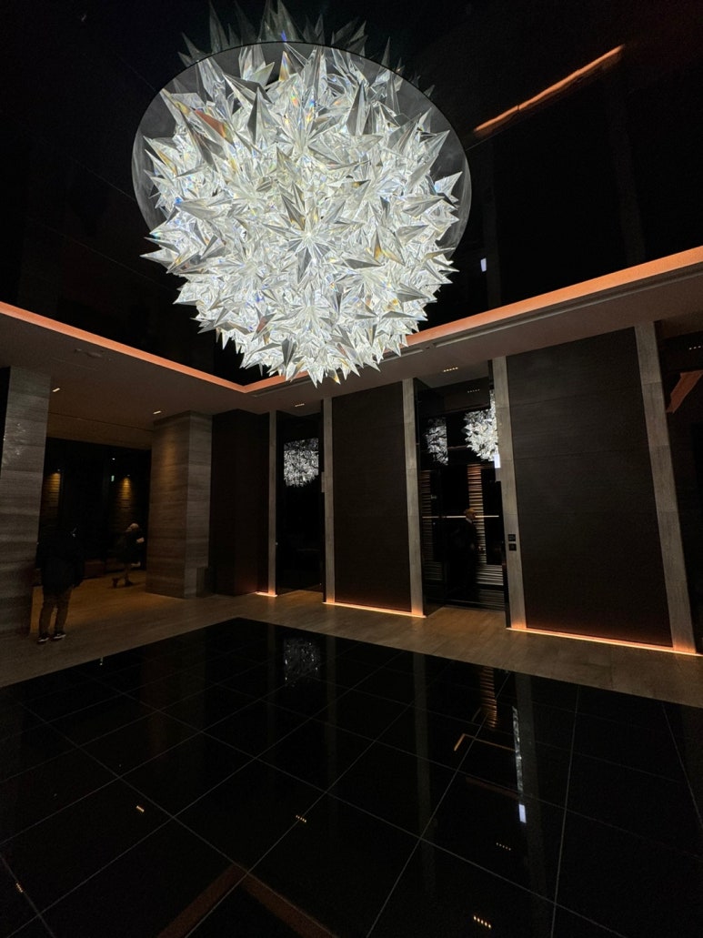 콘래드 오사카 호캉스의 모든 것 - 현아플, 힐튼 아너스 골드, 조식, 라운지, 레스토랑, 수영장, 사우나. Adieu 2023. (1) 관련 이미지 8