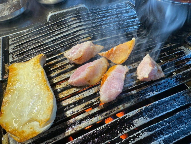 [제주공항 근처 맛집] 고기장 - 숙성 제주흑돼지 인생맛집. 제주도 흑돼지 오션뷰 맛집. 재방문의사 가득함. 관련 이미지 30