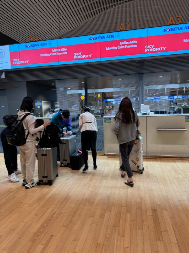 하와이행 대한항공 프레스티지석 & 인천공항 제2터미널 라운지 이용후기 - 마티나골드 라운지와 비교. 위치/이용조건/음식후기. 관련 이미지 5
