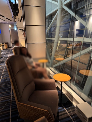 오사카 간사이 국제공항 에어사이드 (Airside) 라운지 추천 후기. Feat. 국민 헤리티지 리저브 동반자 입장 라운지앱. 관련 이미지 9