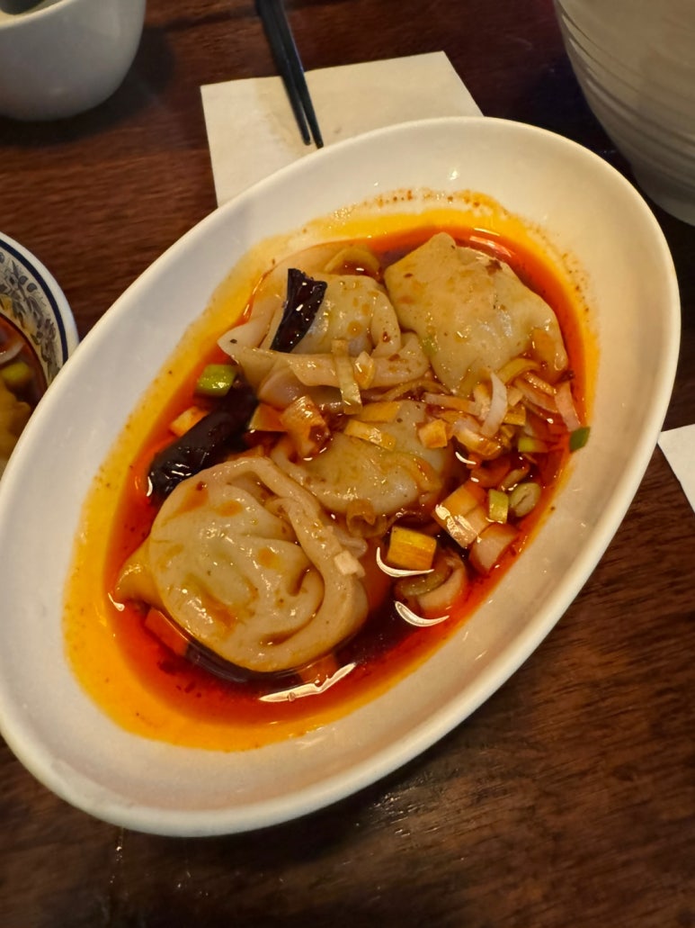 [가로수길 맛집] 쮸즈 - 신사역 광동식 딤섬, 우육면, 딴딴면 맛집. 발렛주차 가능. 관련 이미지 13