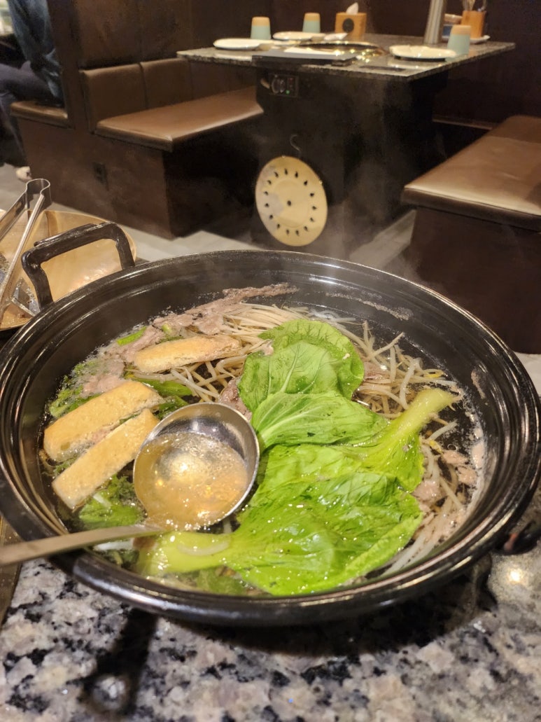 [교대역 맛집] 감돈 - 숙성목살 맛집. 와인을 곁들일 수 있는 돼지고기 맛집. 관련 이미지 19