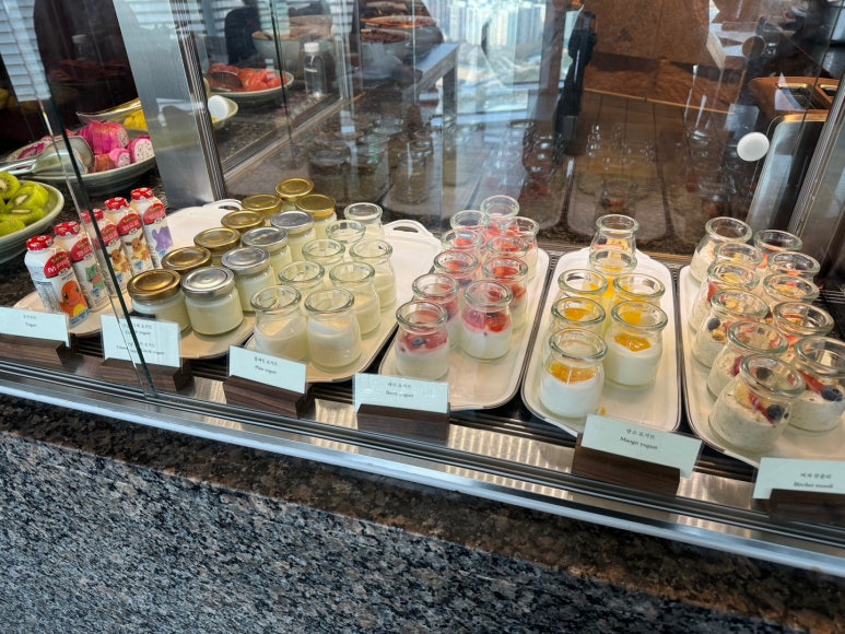 파크하얏트 부산 - 파크 이그제큐티브 마리나 스위트 & 스탠다드 룸 비교! 광안대교뷰, 조식, 수영장, 월드오브하얏트, GOH, 부산 5성호텔 비교&추천. 관련 이미지 50