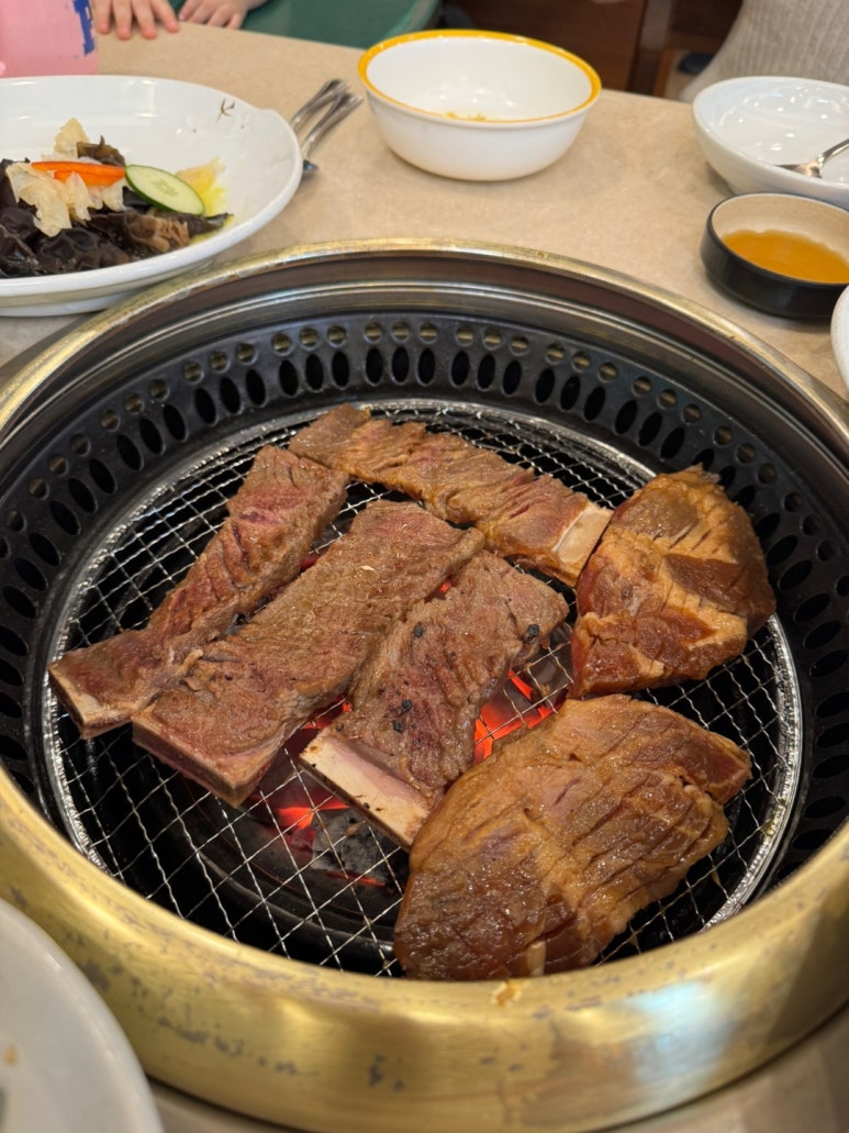 [양주시 맛집] 송추가마골 본관 - 꽤나 맛있었던 소갈비, 돼지갈비 맛집. 가족모임 맛집 추천. 관련 이미지 17