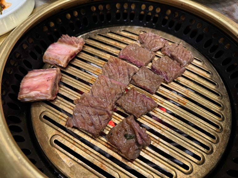 [2024 다인힐 위크] 삼원가든 - 50% 할인. 미쉐린가이드 한우 양념갈비, 소고기 구이, 물냉면 맛집. 압구정 최고의 가족모임. 발렛가능. 관련 이미지 47