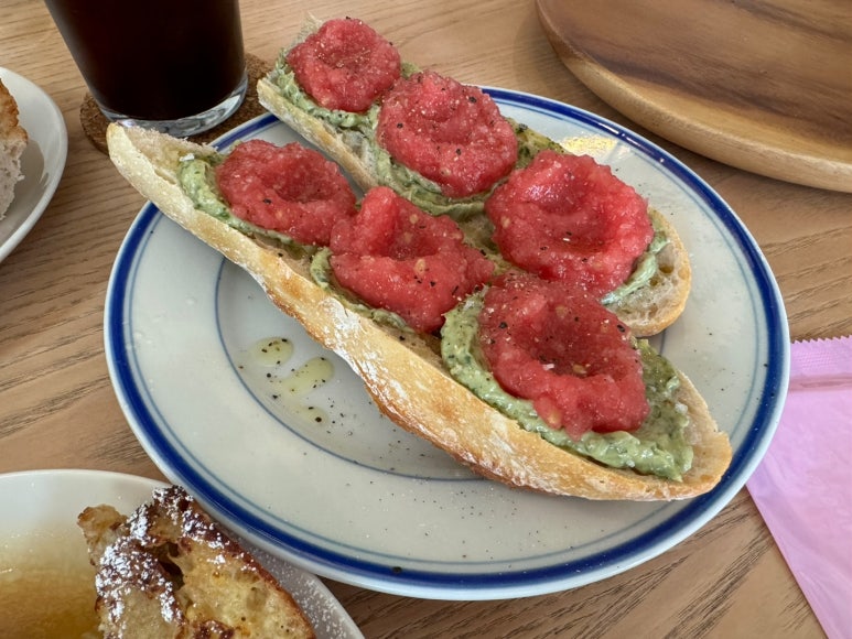 [삼각지 맛집] 카데뜨 - 바게뜨가 맛있는 프렌치 브런치 카페. 전쟁기념관 잠봉 부라타 맛집. 관련 이미지 15