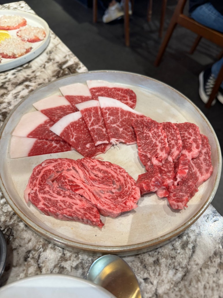 [2024 다인힐 위크] 로스옥 - 50% 할인. 오픈 시간에 갑시다. 한남동 맛집 가족모임할만한곳. 주차정보/발렛가능. 관련 이미지 14