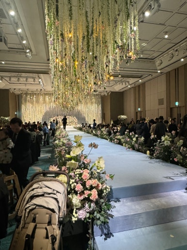 시그니엘 부산 결혼식 참석 후기. 세상 멋있는 결혼식장! 프렌치 코스요리 식사 후기. (feat. 허각 축하공연) 관련 이미지 16