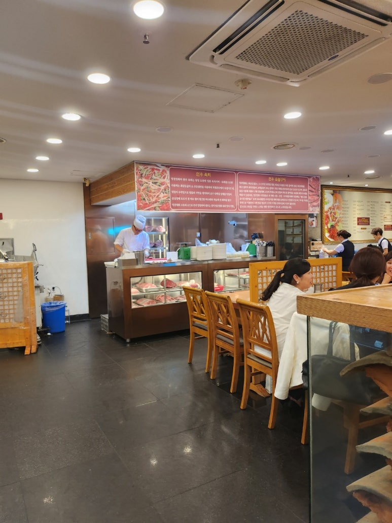 [청담동 24시간 소고기] 영천영화 - 나는 별로였다. 꽃등심, 갈비살, 육회비빔밥. 맛있는녀석들, 블루리본서베이, 연예인맛집. 관련 이미지 6