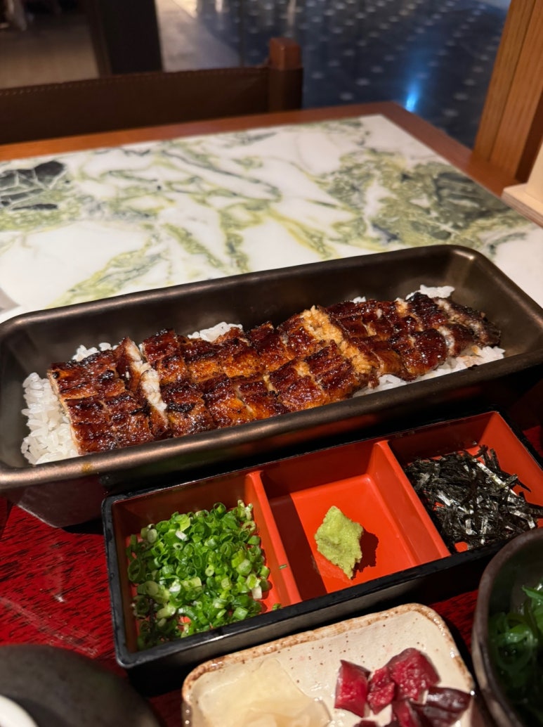 [고속터미널역 맛집] 키쿠카와 - 하우스오브신세계. 도쿄 미슐랭 장어덮밥 - 5만원 일품 히츠마부시 맛집. 솔직후기. 세일리지 안됨? 관련 이미지 15