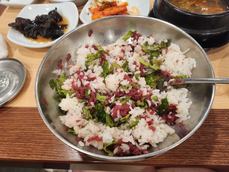 [청담동 24시간 소고기] 영천영화 - 나는 별로였다. 꽃등심, 갈비살, 육회비빔밥. 맛있는녀석들, 블루리본서베이, 연예인맛집. 관련 이미지 20