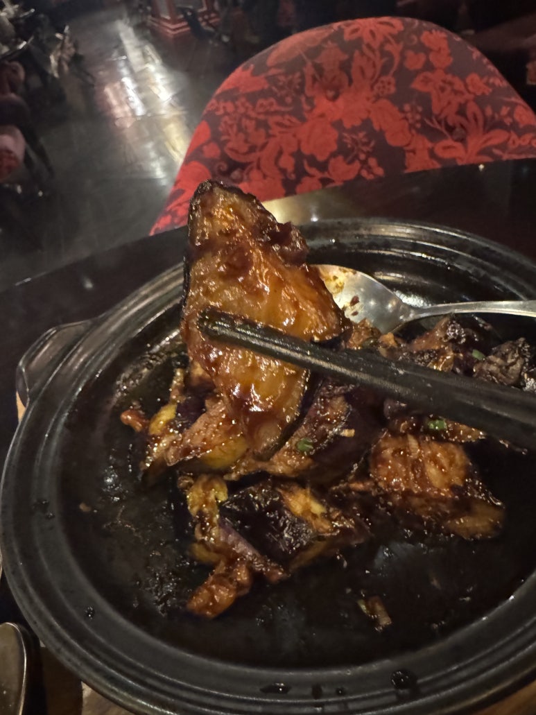 [레스케이프] 팔레드 신 - 크리스피 치즈 유린기, 어향가지, 라탕면 미슐랭 중식당 맛집. 할인/발렛주차 정보. 관련 이미지 20