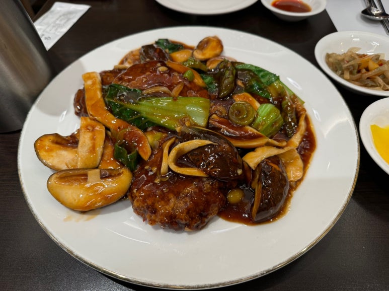 [논현동 맛집] 홍명 - 난자완스, 수제군만두, 간짜장, 잡채볶음밥 모두 다 맛있는 블루리본서베이 성시경 먹을텐데 중국집. 관련 이미지 12