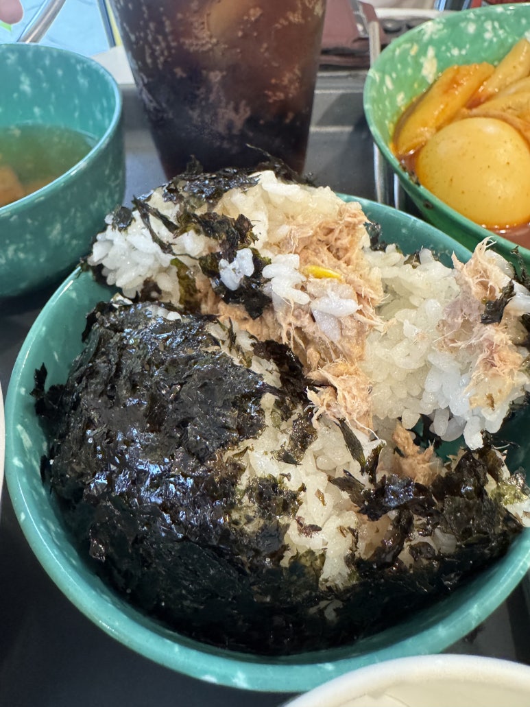 [삼각지 맛집] 양양분식 cafe - 국방부 가는 언덕배기에 있는 소소한 라볶이, 김치볶음밥, 주먹밥 전쟁기념관 맛집. 관련 이미지 12