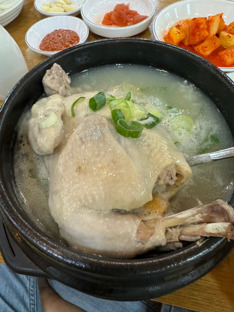 [인천 삼계탕 맛집] 학익 궁중삼계탕 - 16년 연속 블루리본서베이 한방삼계탕 인생맛집. 인천지방법원 현지인 맛집. 관련 이미지 22