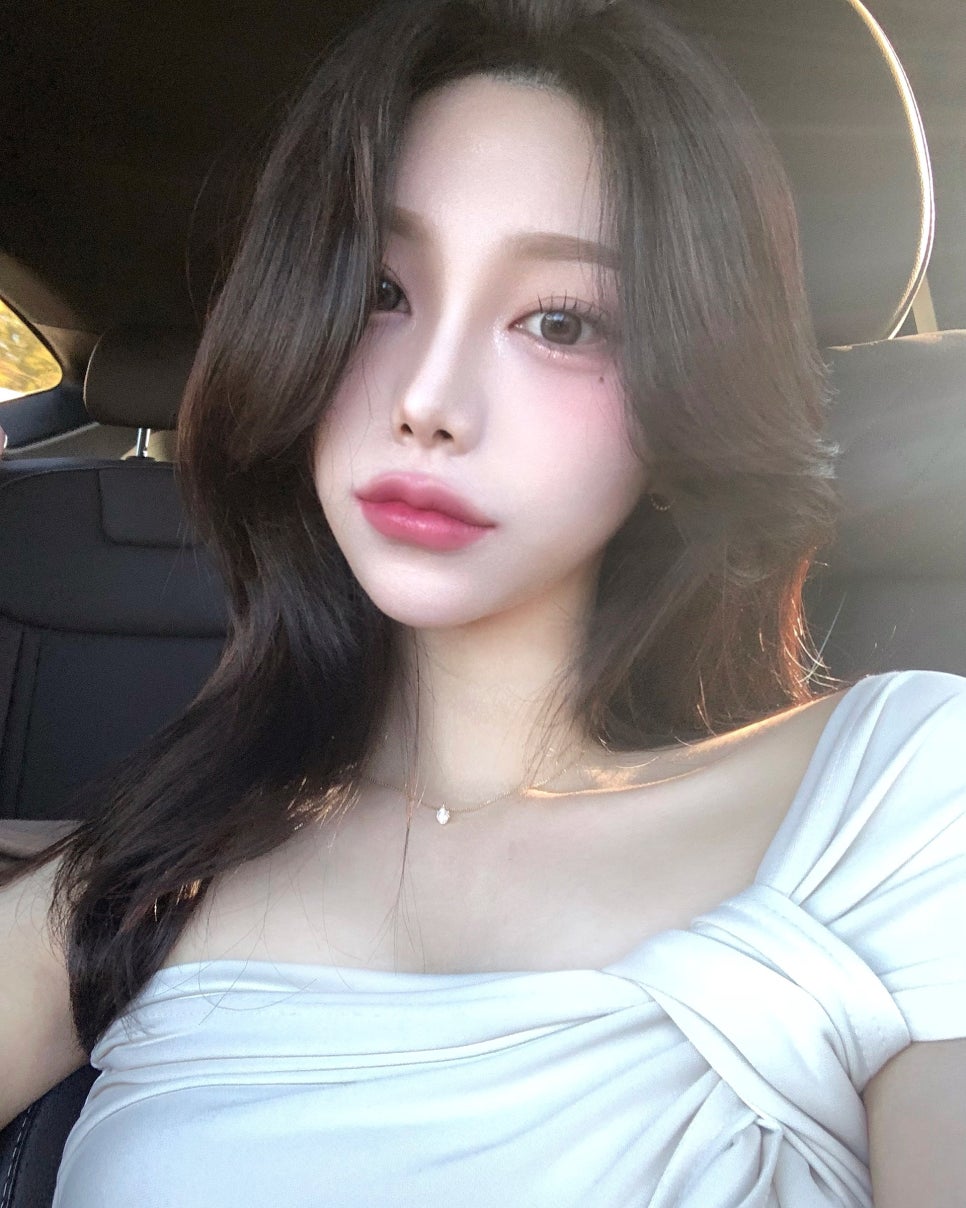 입체감 있는 얼굴을 원해? 3D 리프팅 광대회전술 :: 브라운성형외과 관련 이미지 1