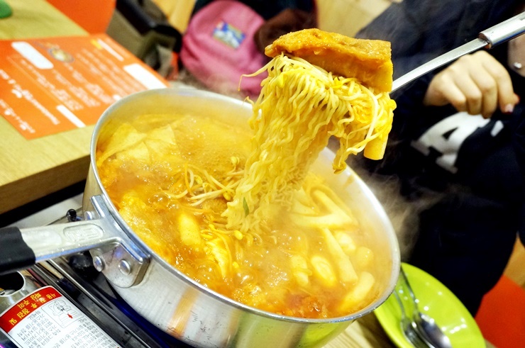 국물즉석떡볶이와 주먹밥이 맛있는 가산동 맛집 포코포코~ 관련 이미지 1