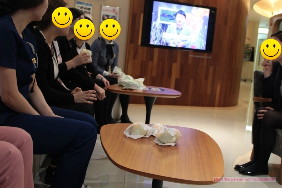 월요일아침조회~오늘은 통큰각시왕만두 먹고 든든한 아침을 ~!! 관련 이미지 3
