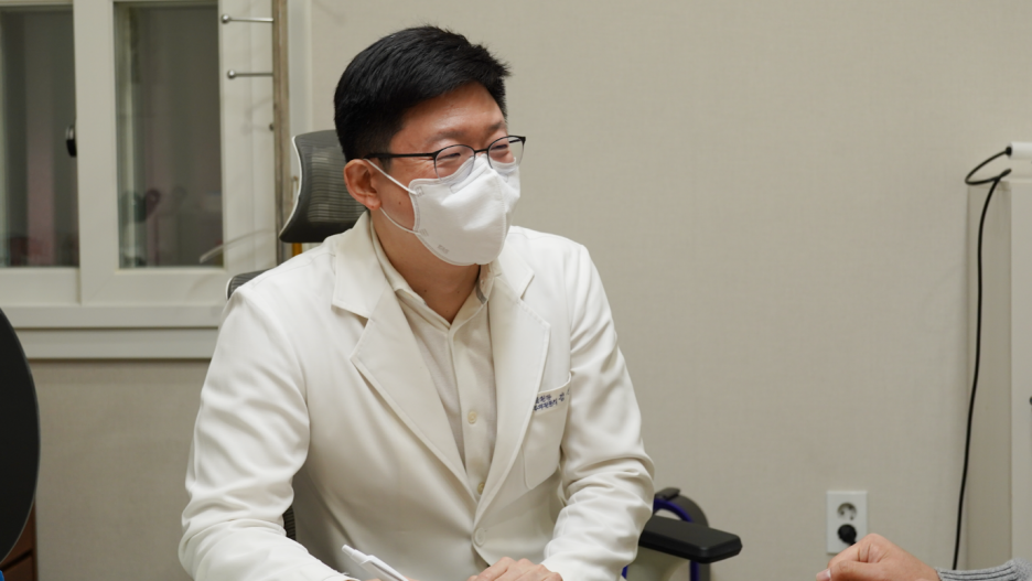 영등포구청역 피부과, 여드름 치료의 핵심은? 관련 이미지 6