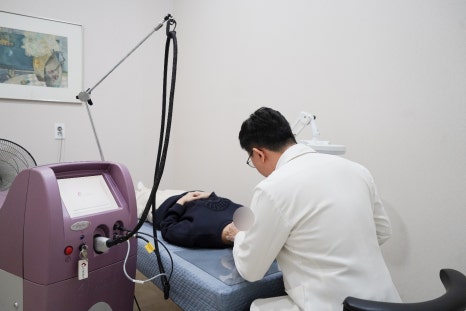 여드름붉은자국 레이저 치료 병원, 브이빔? 이렇게 진행됩니다. 관련 이미지 6