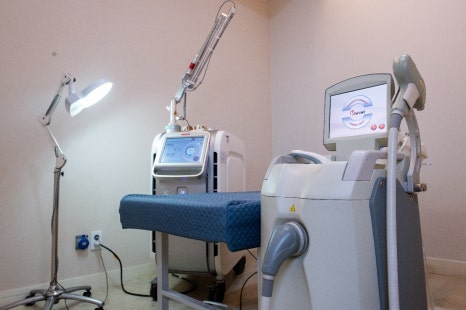 샛강역피부과, 여드름 피지선 레이저 치료 아프지는 않을까? 관련 이미지 5