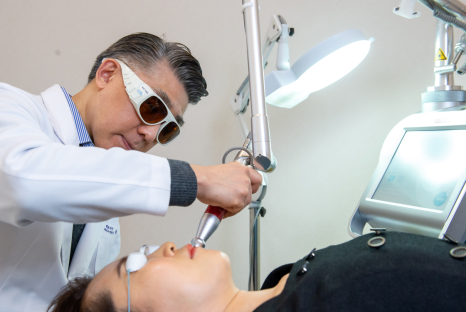 여드름패인흉터치료, &lsquo;이것&rsquo;모르면 효과 못 볼 수 있습니다. (구로디지털피부과 추천) 관련 이미지 5