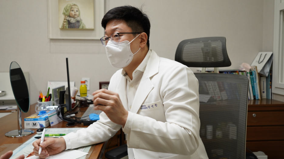 영등포구청역 피부과, 여드름 치료의 핵심은? 관련 이미지 7