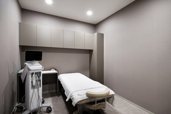 A Guide for Those Visiting Wells Dermatology <Introduction to Our Medical Team> image 3