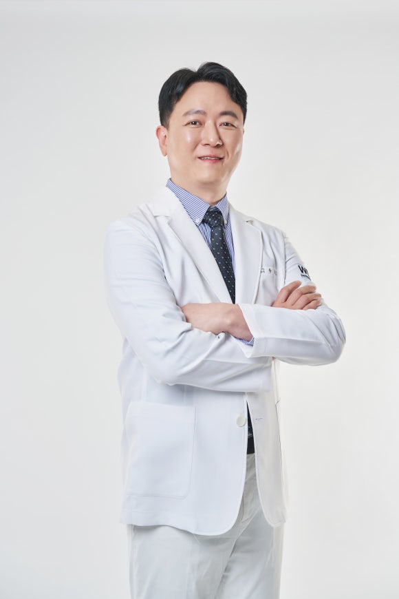 모공 줄이는 방법, 홈케어부터 시술까지 <모공이 넓어지는 이유와 관리법> 관련 이미지 1